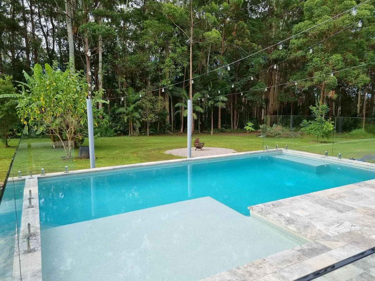 The Poolhaus Retreat - Peaceful Private Studio Valdora Guest house