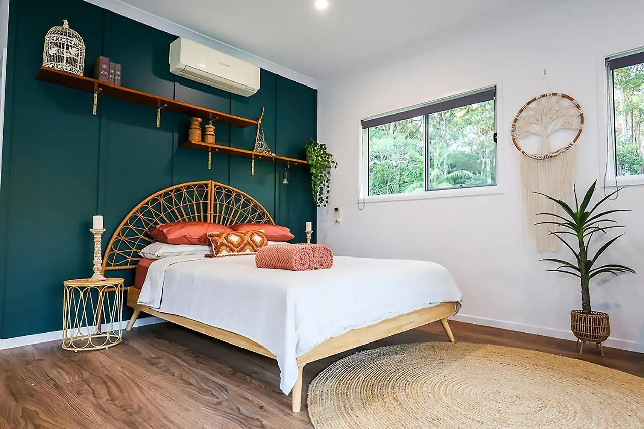 The Poolhaus Retreat - Peaceful Private Studio Valdora