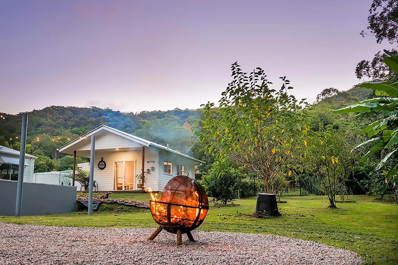 The Poolhaus Retreat - Peaceful Private Studio Valdora Australia